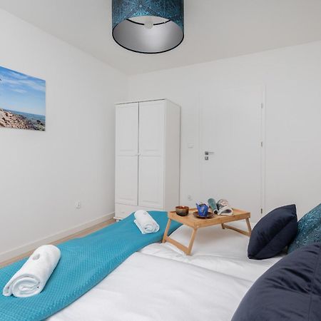 Gdanska Two-Bedroom Apartment Brzezno Beach By Noclegi Renters Exterior foto
